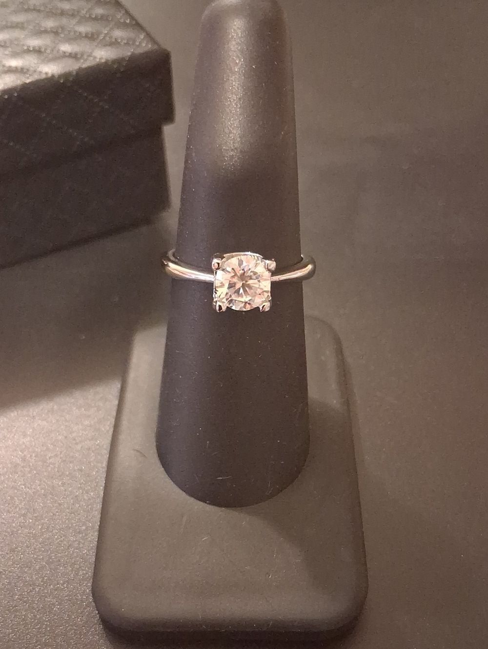 1 CT Moisy White Gold Filled Four Prong Solitaire Ring 7.5 Is Adjustable New